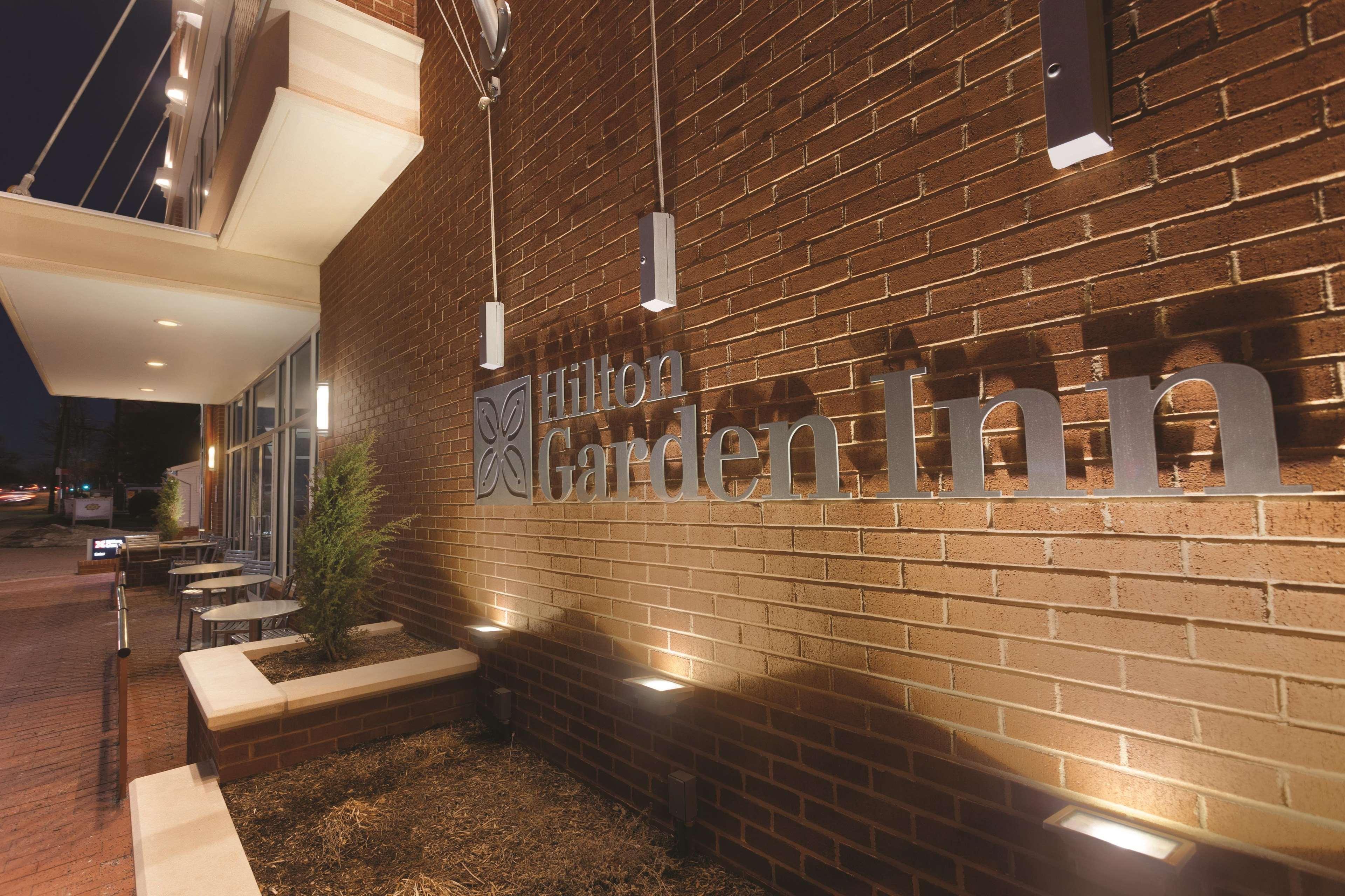 Hilton Garden Inn Falls Church Εξωτερικό φωτογραφία