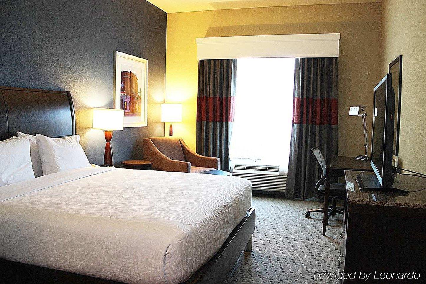 Hilton Garden Inn Falls Church Εξωτερικό φωτογραφία